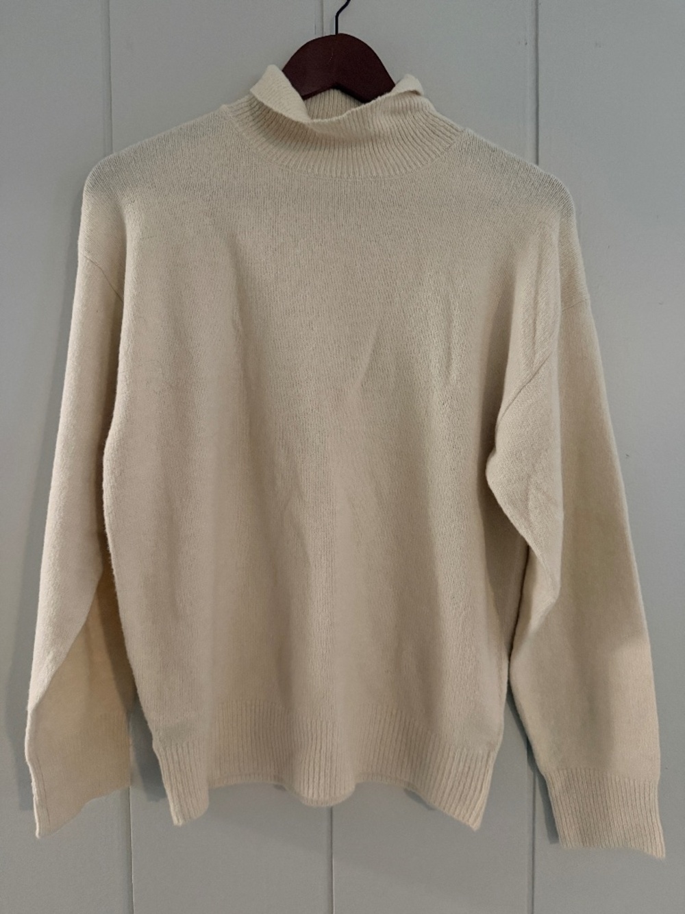 Look by M New York Ivory High-Neck Sweater – One Size